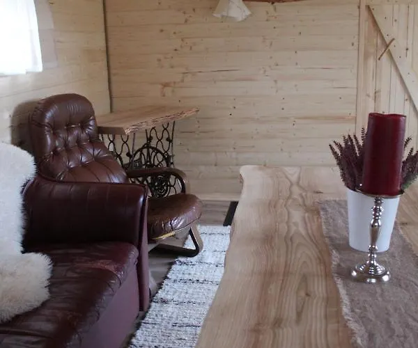 Kargaja Kuke Saun & Kaemping Campsite Padakorve