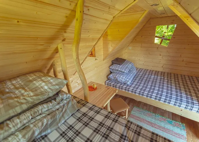 Kargaja Kuke Saun & Kaemping Campsite Padakorve