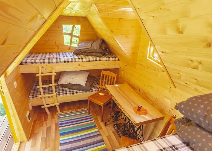 Kargaja Kuke Saun & Kaemping * Padakorve